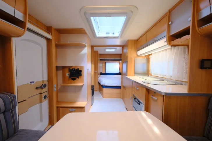 Fahrzeugbild Wilk 560 B / Festbett / Rundsitzgruppe #7