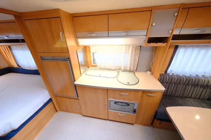 Fahrzeugbild Wilk 560 B / Festbett / Rundsitzgruppe #9