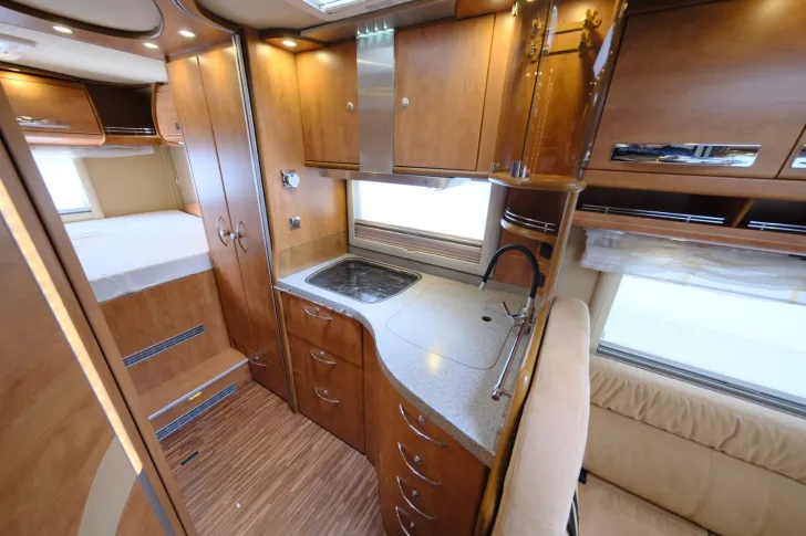 Fahrzeugbild Carthago Chic E-Line I 47/Festbett/Garage/Markise/ALDE #13