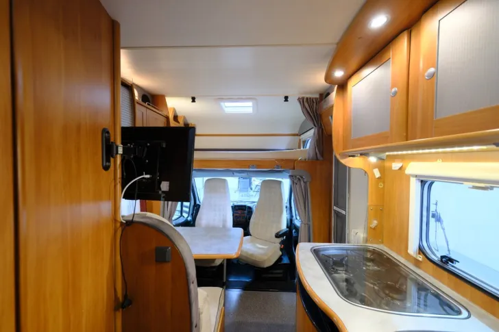 Fahrzeugbild Dethleffs A 6671 Advantage  / Festbett / Garage #9