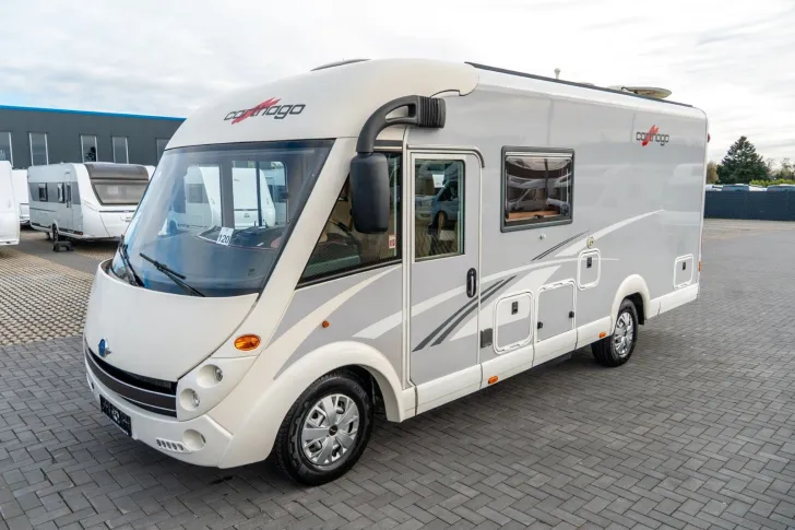 Fahrzeugbild Carthago Tourer I 142 QB *SAT*2xTV*Solar*AHK*5Personen* #2
