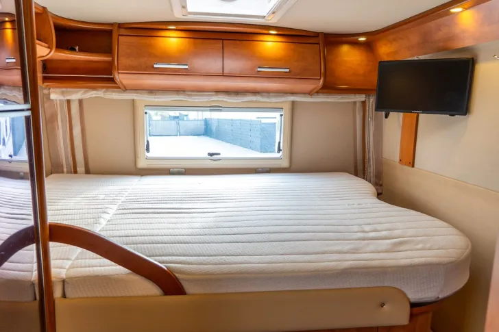 Fahrzeugbild Carthago Tourer I 142 QB *SAT*2xTV*Solar*AHK*5Personen* #13