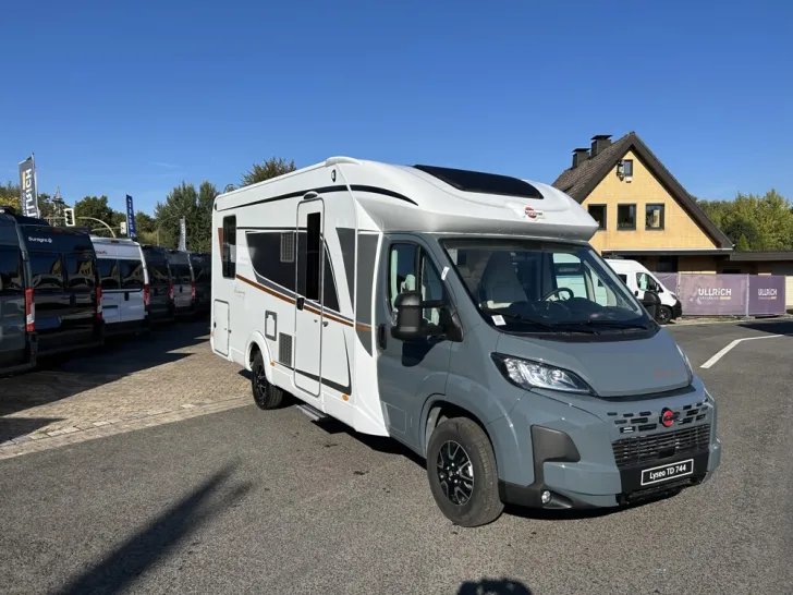 Fahrzeugbild Bürstner Lyseo TD 744 #1