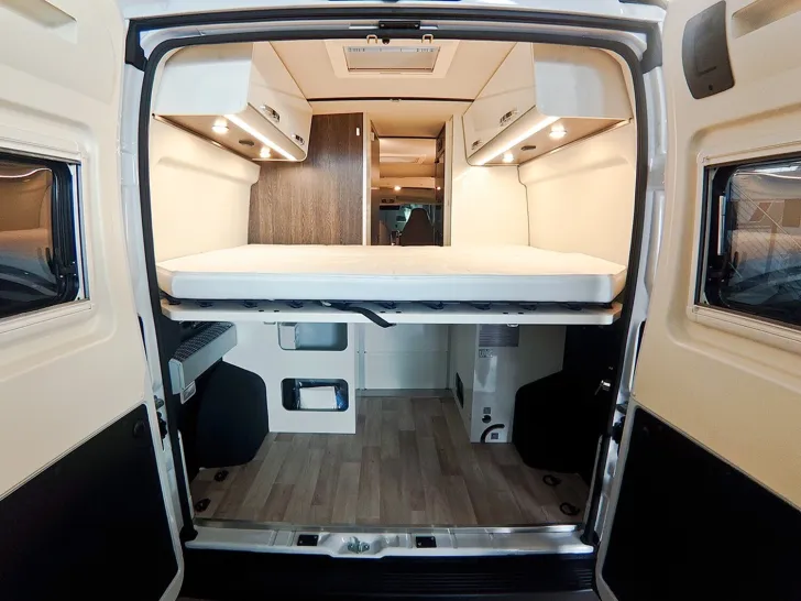 Fahrzeugbild Westfalia Columbus 601 D 180 PS AHK*Navi*Markise*Winterpaket* #14