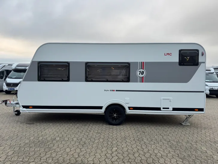 Fahrzeugbild LMC Style 493 K 70 Jahre - MARKISE - AUFLASTUNG #9