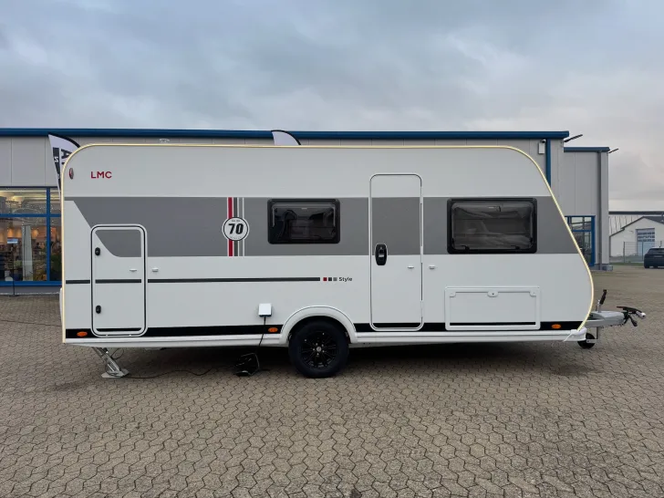 Fahrzeugbild LMC Style 493 K 70 Jahre - MARKISE - AUFLASTUNG #14