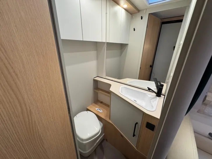 Fahrzeugbild LMC Style 493 K 70 Jahre - MARKISE - AUFLASTUNG #31