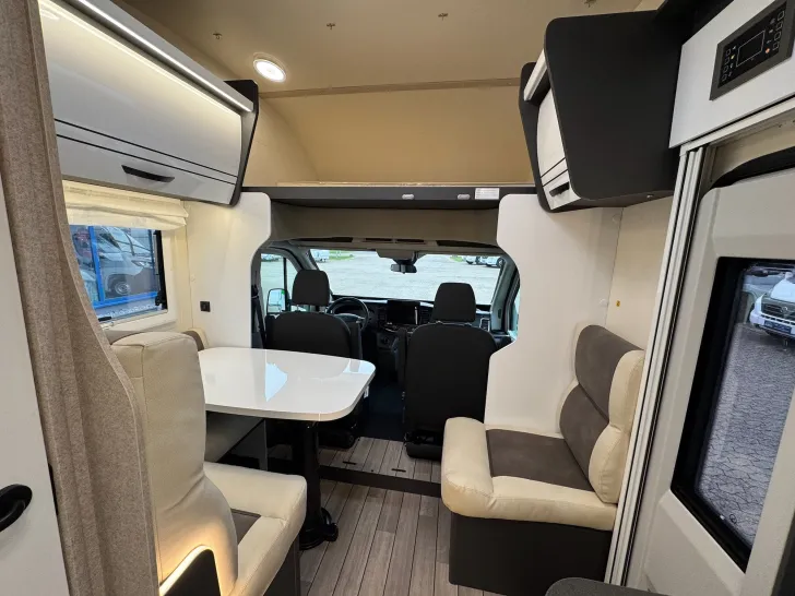 Fahrzeugbild Forster Alkoven A 699 EB, MJ26, KLIMA, SAT, TV, ,SOLAR #22