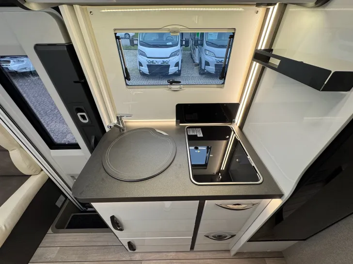 Fahrzeugbild Forster Alkoven A 699 EB, MJ26, KLIMA, SAT, TV, ,SOLAR #30