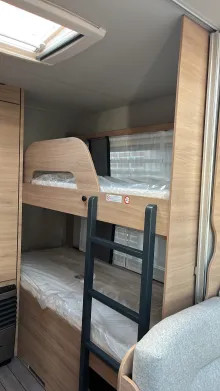 Etagenbetten Knaus Südwind 580 QS Black Selection *2026*Sondermodell*Bestseller*