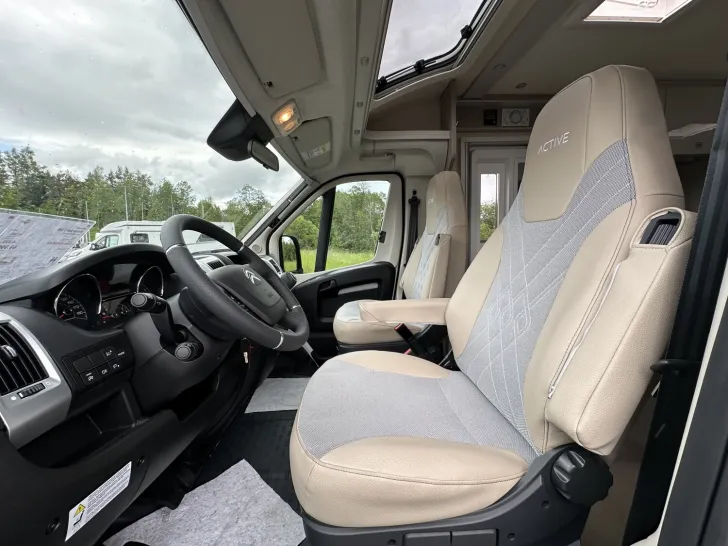 Fahrzeugbild Bürstner Nexxo Van T 569 Safety Paket | Markise | Active #6