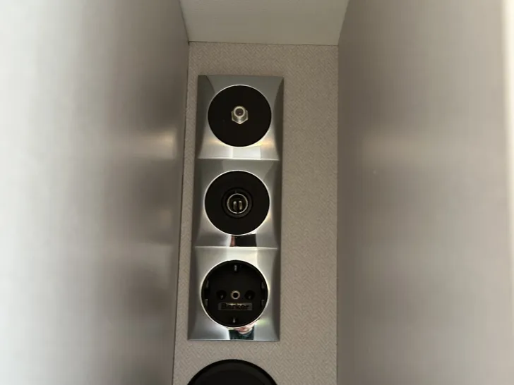 Fahrzeugbild Bürstner Nexxo Van T 569 Safety Paket | Markise | Active #18