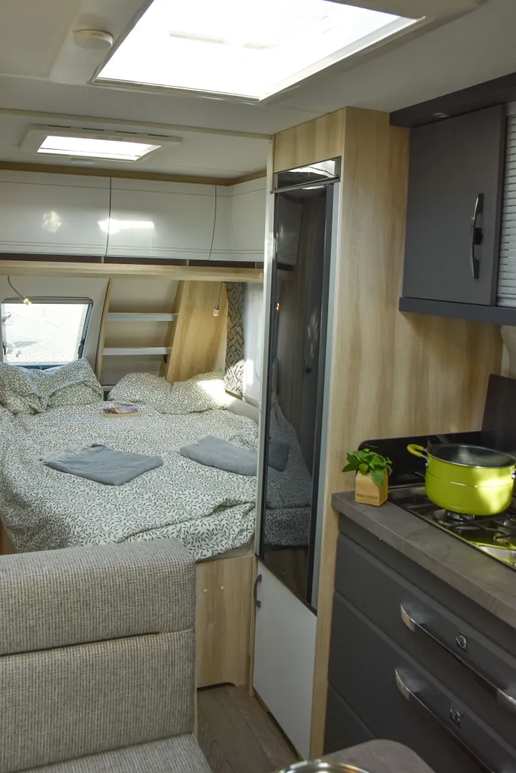 Fahrzeugbild Hobby De Luxe 540 KMFe IC-Line *Mover*Autrakpaket* #16