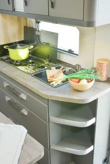 Fahrzeugbild Hobby De Luxe 540 KMFe IC-Line *Mover*Autrakpaket* #16