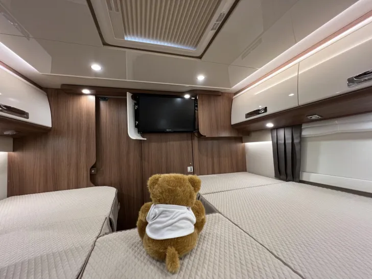 Fahrzeugbild Carthago chic e-line I 50 LE DA Mercedes (341) #34