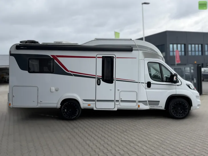 Fahrzeugbild LMC Tourer Lift H 630 6xSolar SAT LithiumKlimaTV ZLF #3