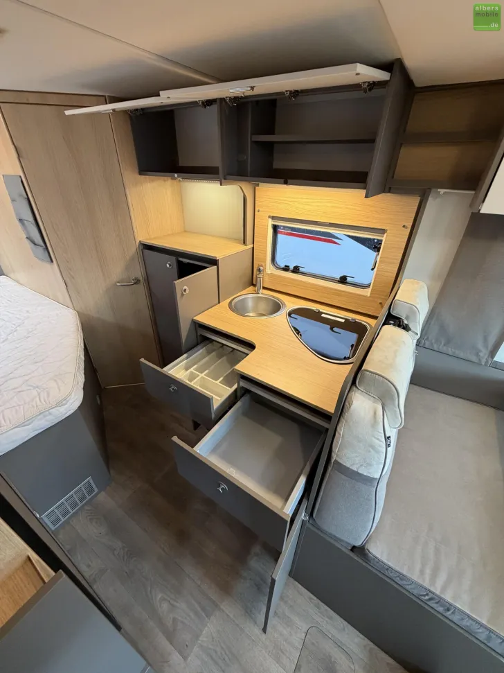 Fahrzeugbild LMC Tourer Lift H 630 6xSolar SAT LithiumKlimaTV ZLF #13