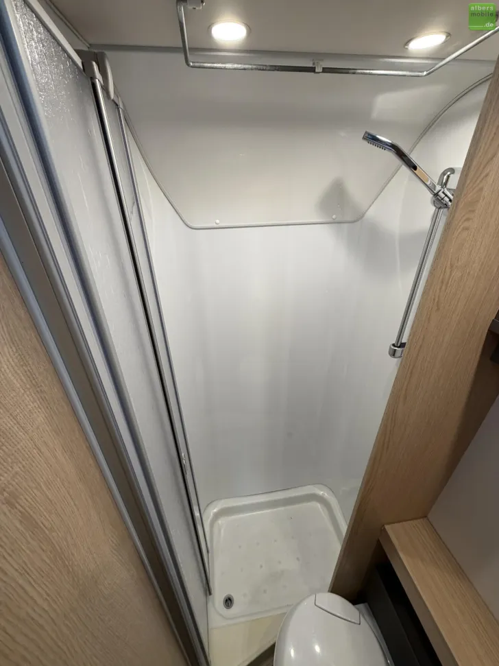 Fahrzeugbild LMC Tourer Lift H 630 6xSolar SAT LithiumKlimaTV ZLF #18