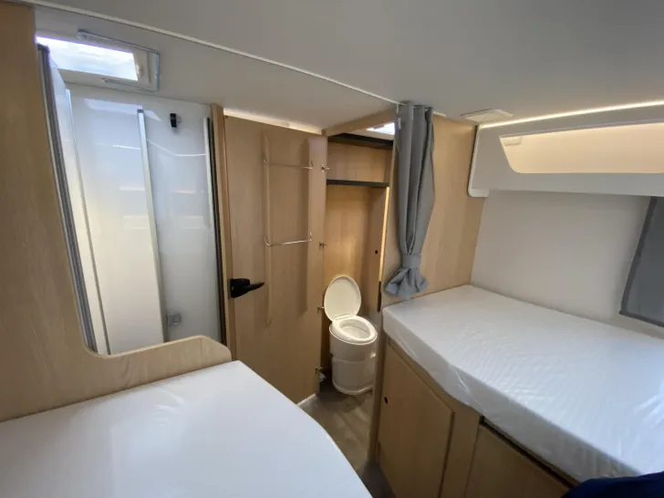 Fahrzeugbild Sunlight Adventure T Ford 680 2026 #18