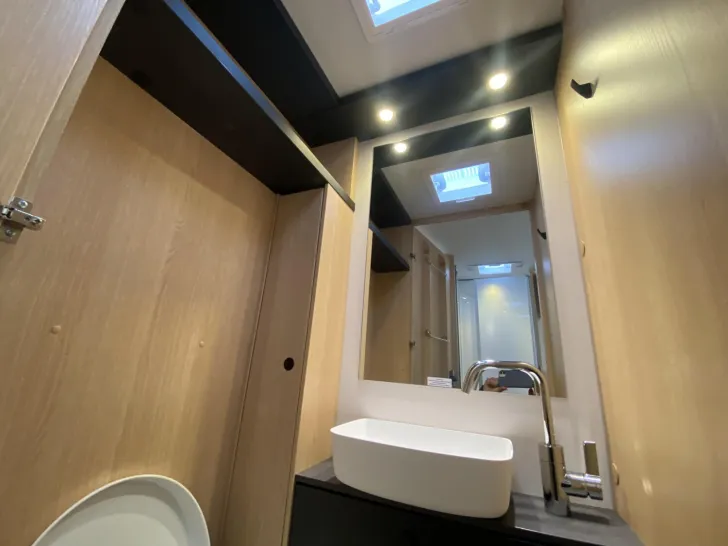 Fahrzeugbild Sunlight Adventure T Ford 680 2026 #20