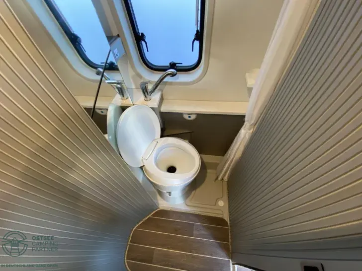 Fahrzeugbild Adria Twin 640 SLX Platium Scheckheftgepflegt #12