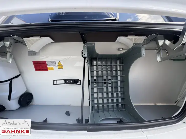 Fahrzeugbild Hobby De Luxe 460 UFe IC-Line Mover & KNOTT ETS Plus #5