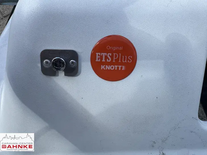 Fahrzeugbild Hobby De Luxe 460 UFe IC-Line Mover & KNOTT ETS Plus #6