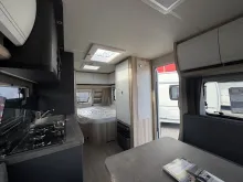 Fahrzeugbild Hobby De Luxe 460 UFe IC-Line Mover & KNOTT ETS Plus #11