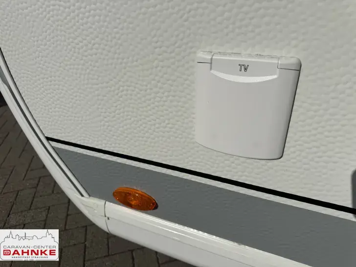 Fahrzeugbild Hobby De Luxe 495 UL IC-Line 3.074,-€ gesparrt! inkl.Mover #6