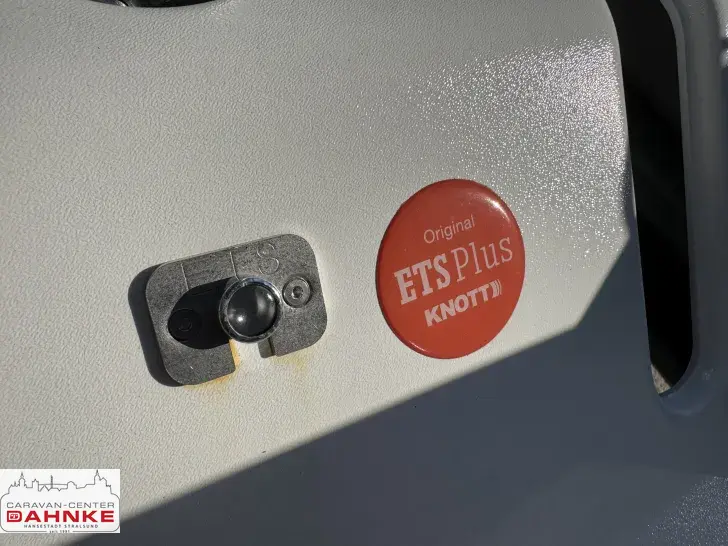 Fahrzeugbild Hobby De Luxe 495 UL IC-Line 3.074,-€ gesparrt! inkl.Mover #7