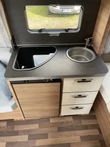 Fahrzeugbild Weinsberg CaraOne 450 FU Autark, Mover, Duschausbau #11