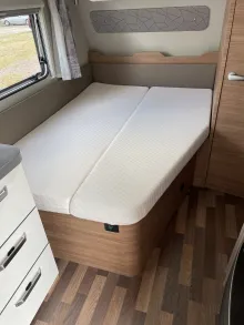 Fahrzeugbild Weinsberg CaraOne 450 FU Autark, Mover, Duschausbau #7