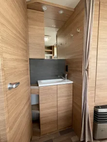 Fahrzeugbild Weinsberg CaraOne 450 FU Autark, Mover, Duschausbau #19