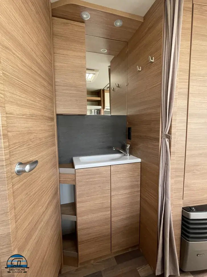 Fahrzeugbild Weinsberg CaraOne 450 FU Autark, Mover, Duschausbau #19
