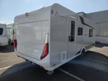 Schräg Vorne Bürstner Averso 560 TK