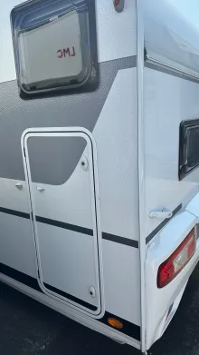 Fahrzeugbild LMC Style 582 K #14