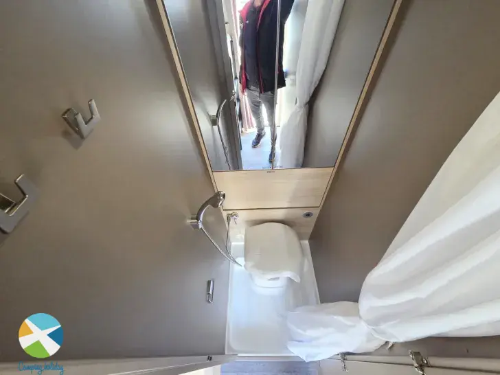 Sicht vorne-hinten Weinsberg CaraCito 470 QDK