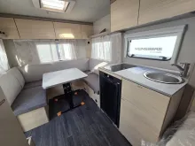 Sicht vorne-hinten Weinsberg CaraCito 450 FU