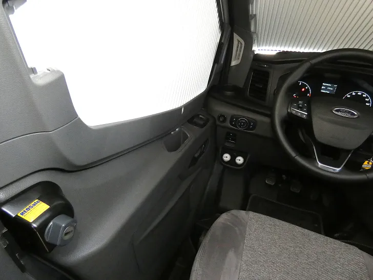 Fahrzeugbild Carado T 338 EDITION24 - Hubbett, Luftfederung, Solar #8