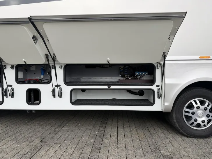 Fahrzeugbild Niesmann + Bischoff Flair 920 BF Privatverkauf #10