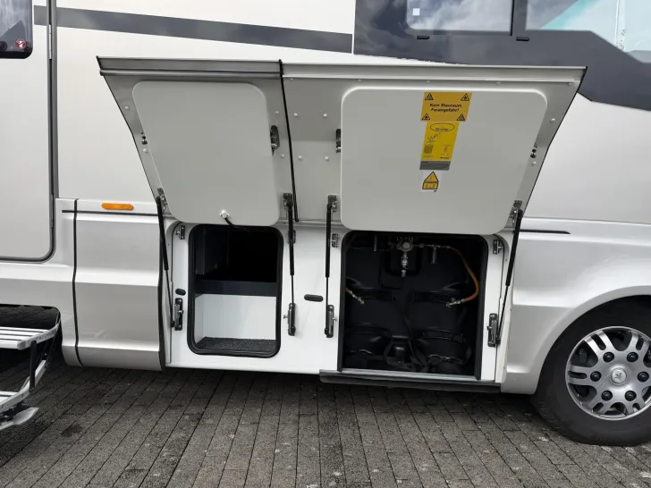 Fahrzeugbild Niesmann + Bischoff Flair 920 BF Privatverkauf #14