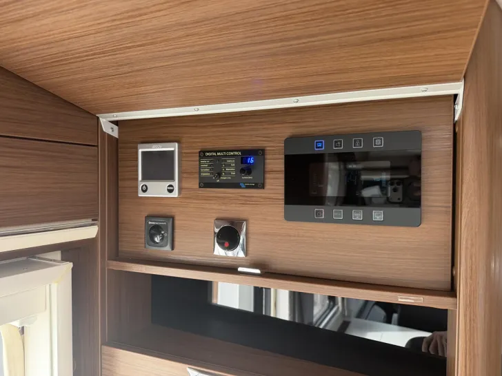 Fahrzeugbild Niesmann + Bischoff Flair 920 BF Privatverkauf #29