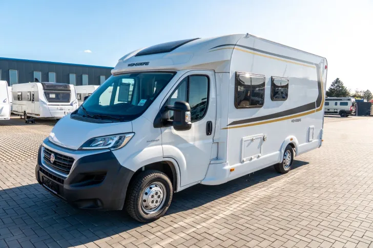 Fahrzeugbild Weinsberg CaraSuite 650 MF *5 Personen*Hubbett*Franz. Bett #2