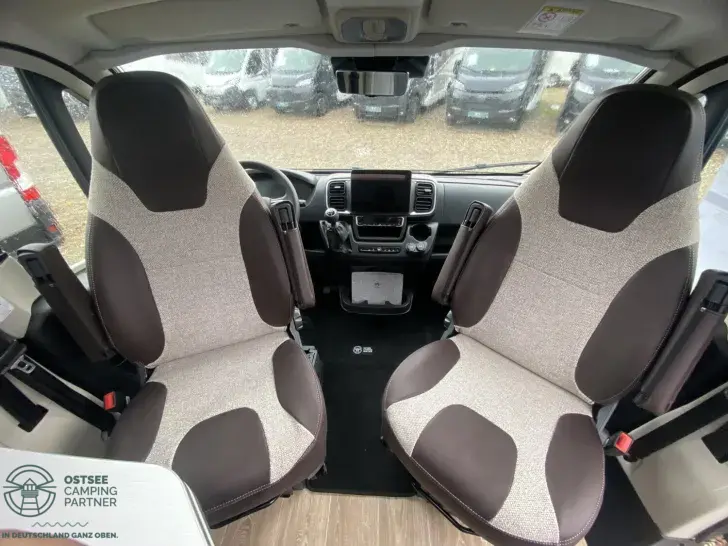 Fahrzeugbild Pössl Roadstar 600 L Citroen 140 PS LAST-EDITION-25 #8