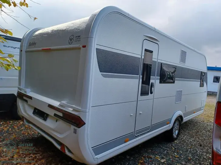 Fahrzeugbild Hobby De Luxe 560 KMFe 2025 - Festtoiltte #4