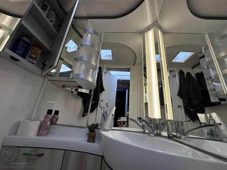 Fahrzeugbild Hobby De Luxe 515 UHK 2025 #18