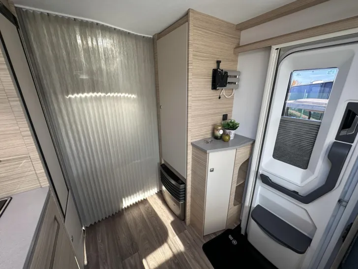 Fahrzeugbild Fendt Bianco Selection 465 SFB Reisen mit Dachklima!* #15