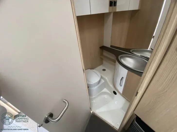 Fahrzeugbild Hymer Eriba Eriba Living 425 1.500Kg Auflastung! #13