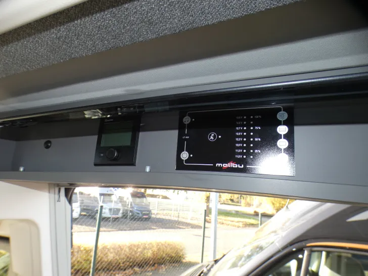 Fahrzeugbild Malibu Van First Class - Two Rooms 640 LE RB charming GT skyview #15