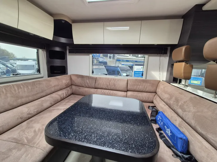 Fahrzeugbild Concorde Carver 890 RRL #12